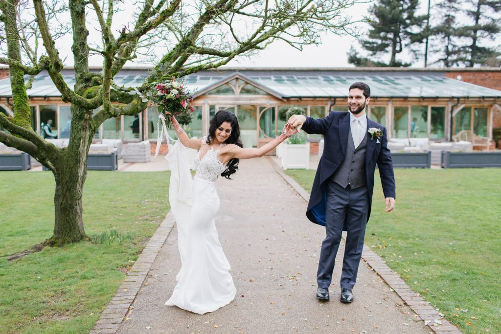 Gaynes-park-wedding-photographer-31